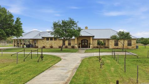 13661 E Highway 90 Kingsbury TX 78638