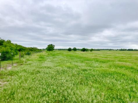 1152 A County Road 227 Falls City TX 78113