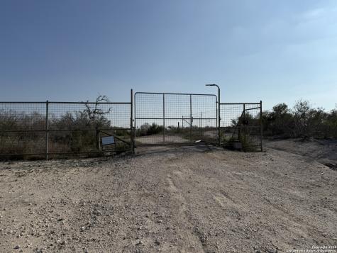 1331 S Highway 281 George West TX 78022