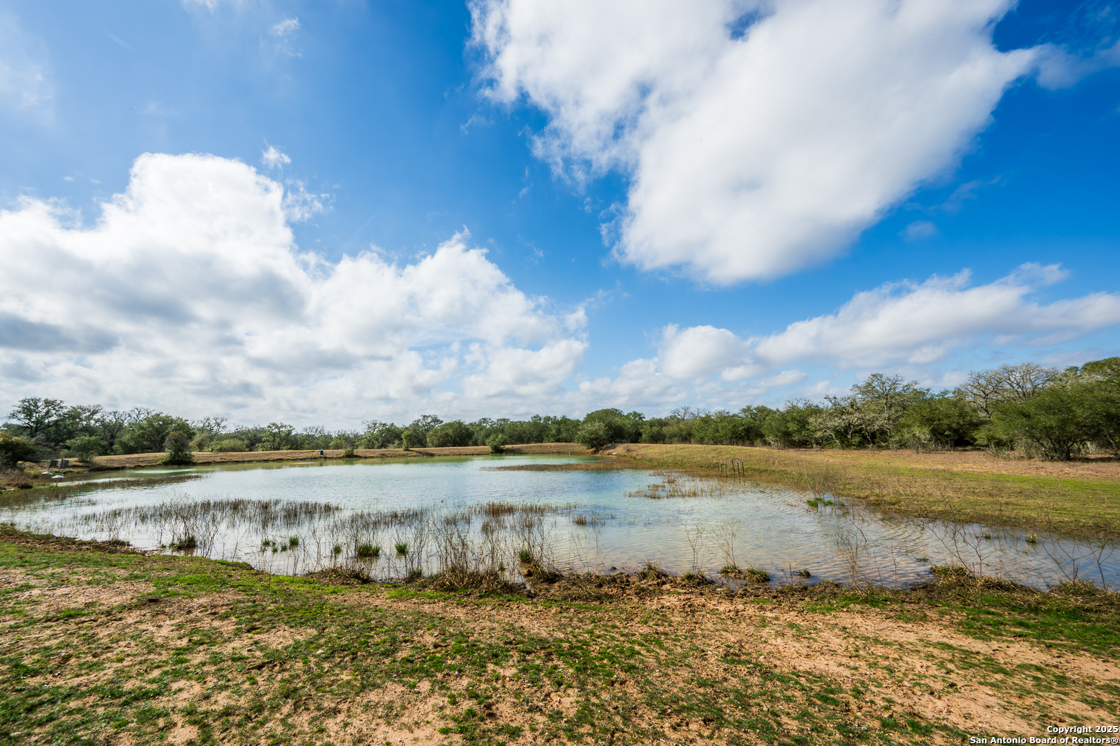 16297 Tx-111 Yoakum TX 77995