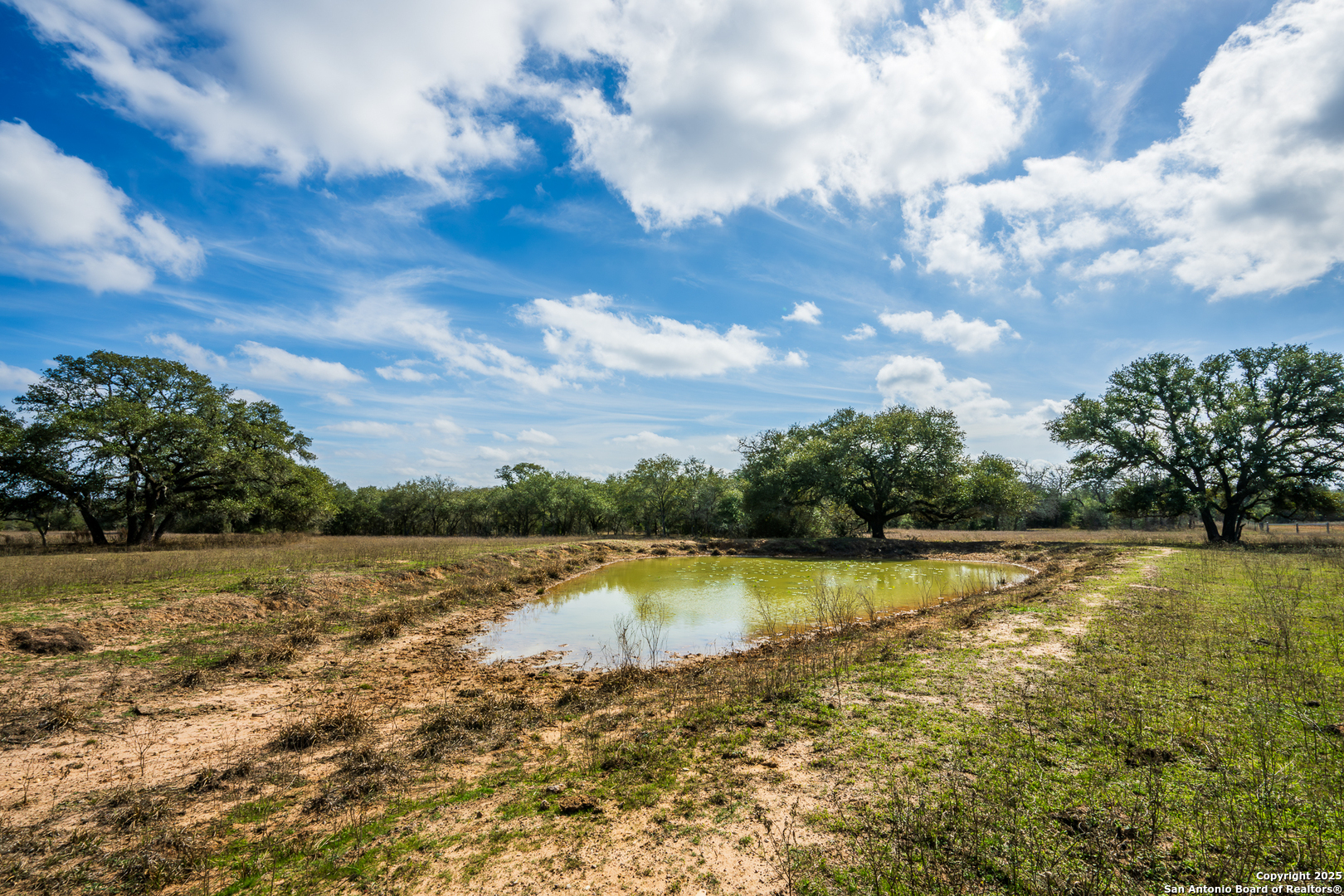 16297 Tx-111 Yoakum TX 77995