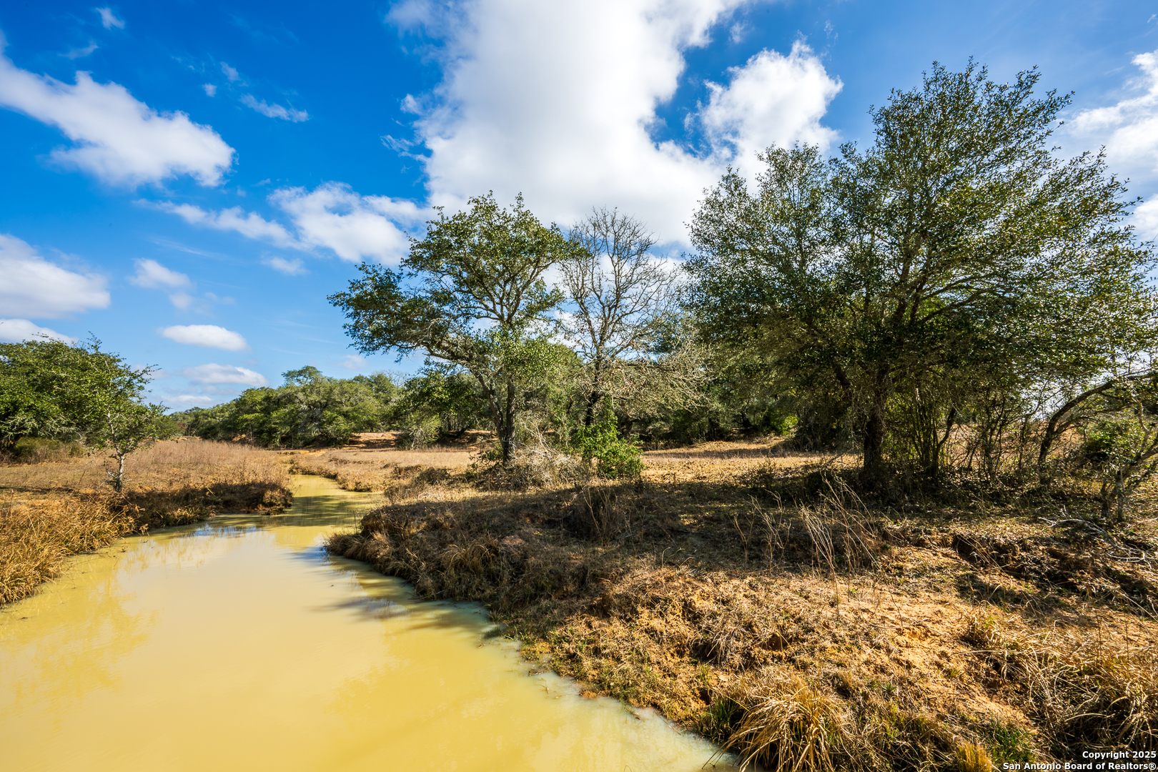 16297 Tx-111 Yoakum TX 77995