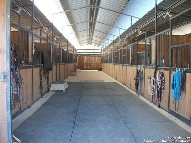 11217 Fm 470 Tarpley TX 78883