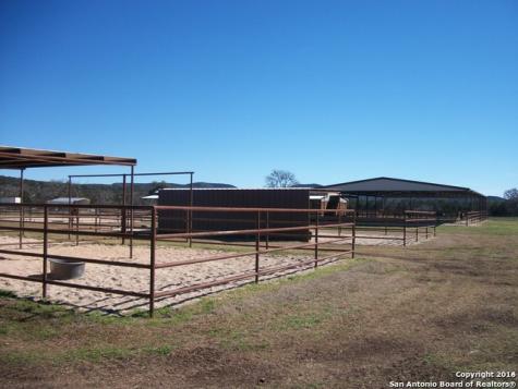 11217 Fm 470 Tarpley TX 78883