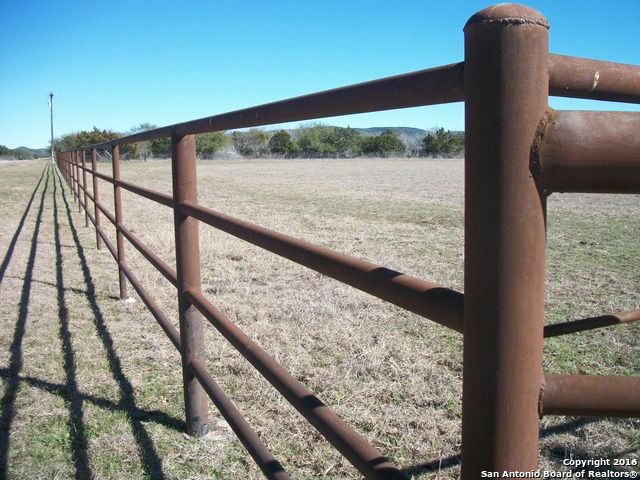 11217 Fm 470 Tarpley TX 78883