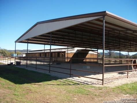 11217 Fm 470 Tarpley TX 78883