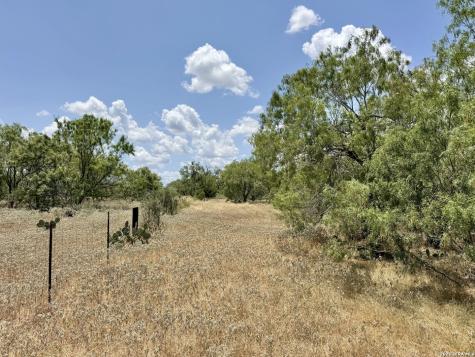 24.52 Acres On Campbell Boulevard Campbellton TX 78008