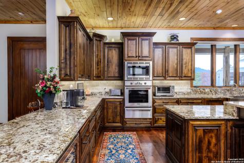 211 Poehnert Boerne TX 78006