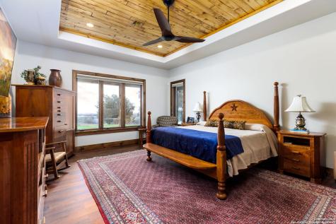 211 Poehnert Boerne TX 78006