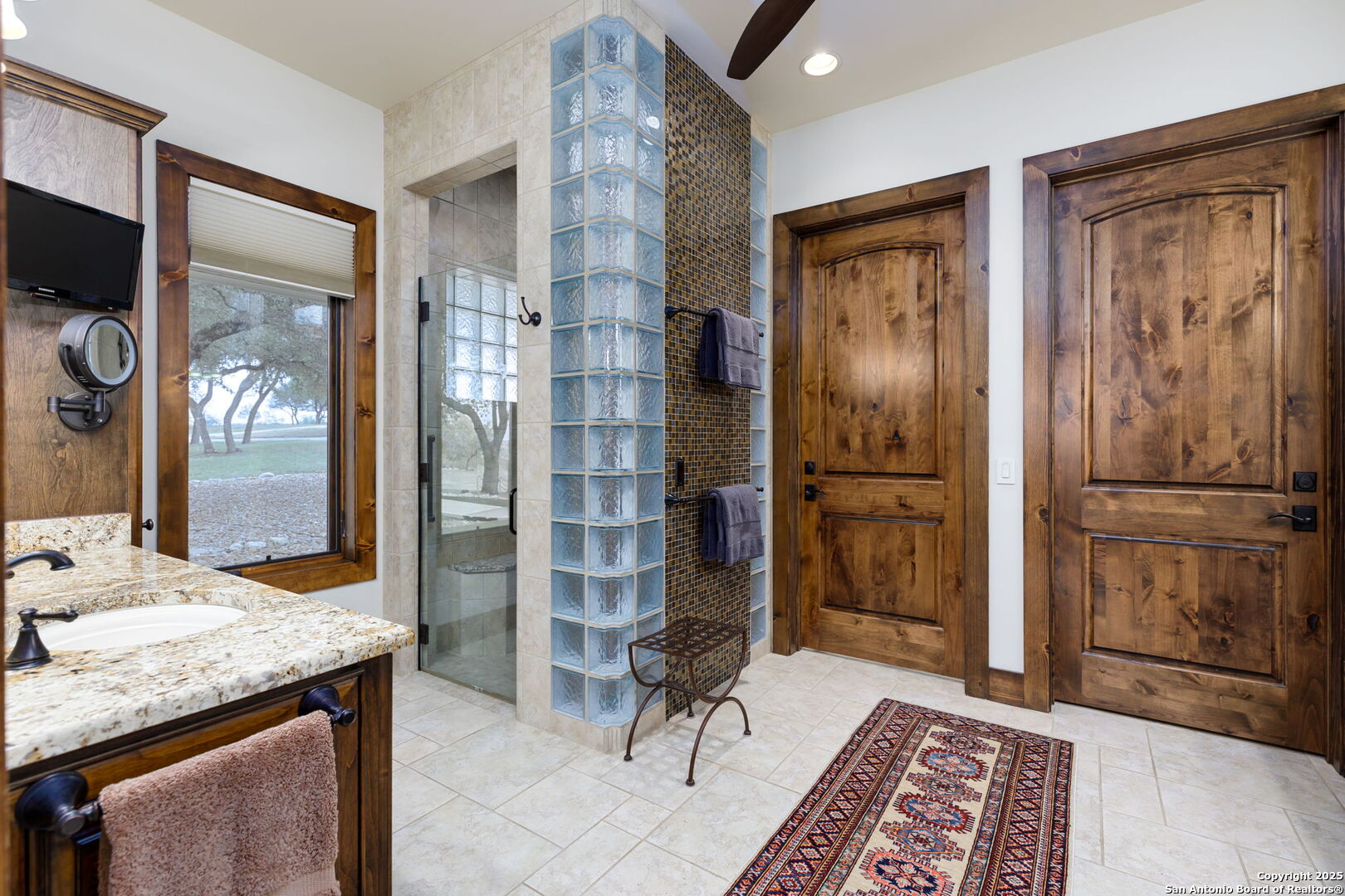 211 Poehnert Boerne TX 78006