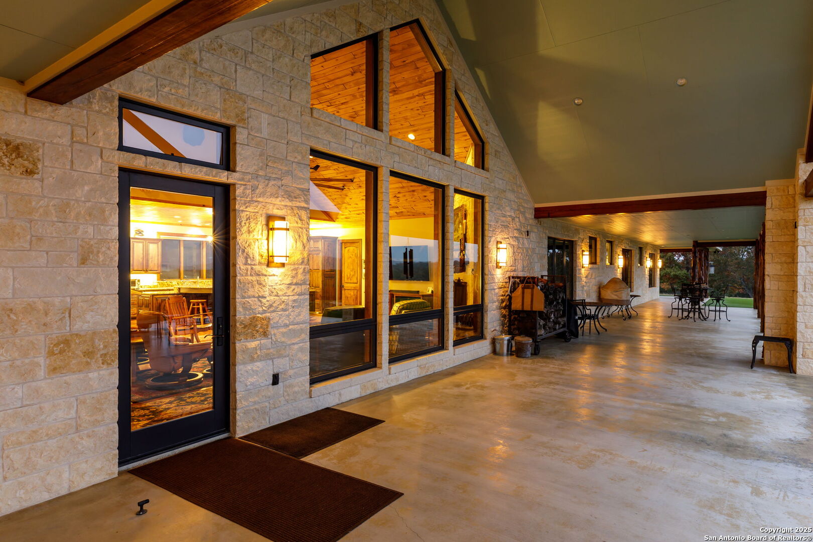 211 Poehnert Boerne TX 78006