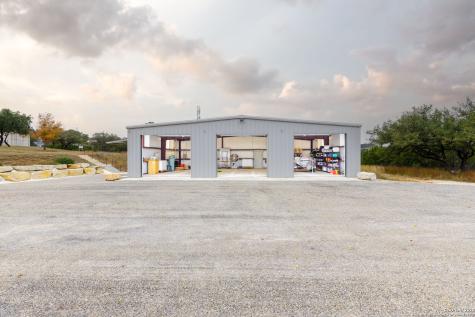 211 Poehnert Boerne TX 78006