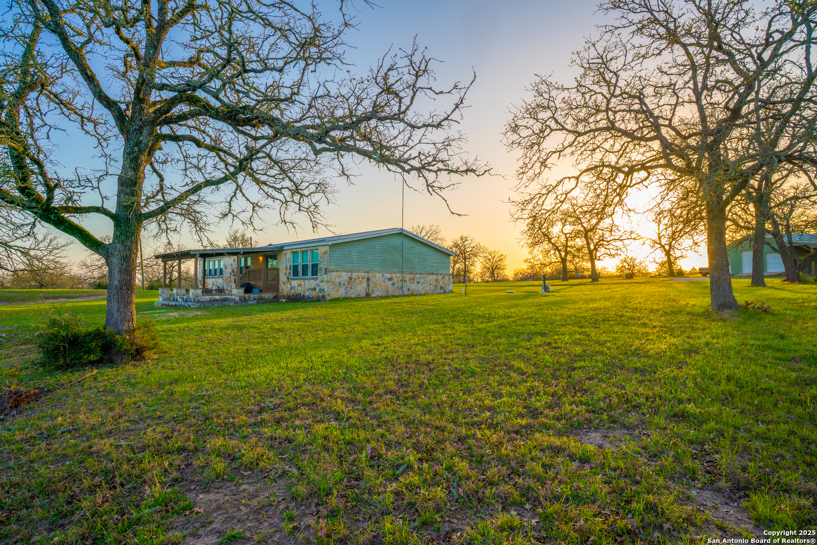 1777 Fm 1361 Somerville TX 77879