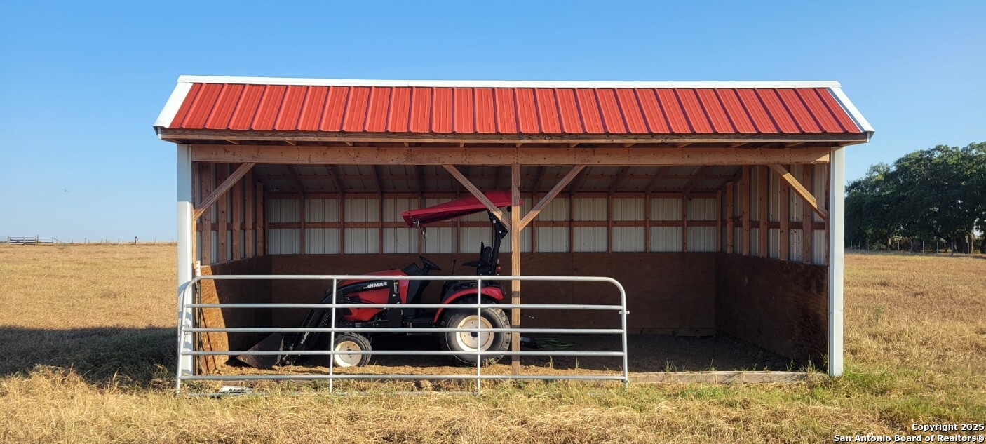 1167 County Road 380 Hallettsville TX 77964