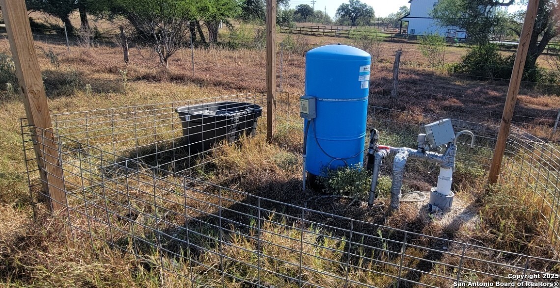 1167 County Road 380 Hallettsville TX 77964