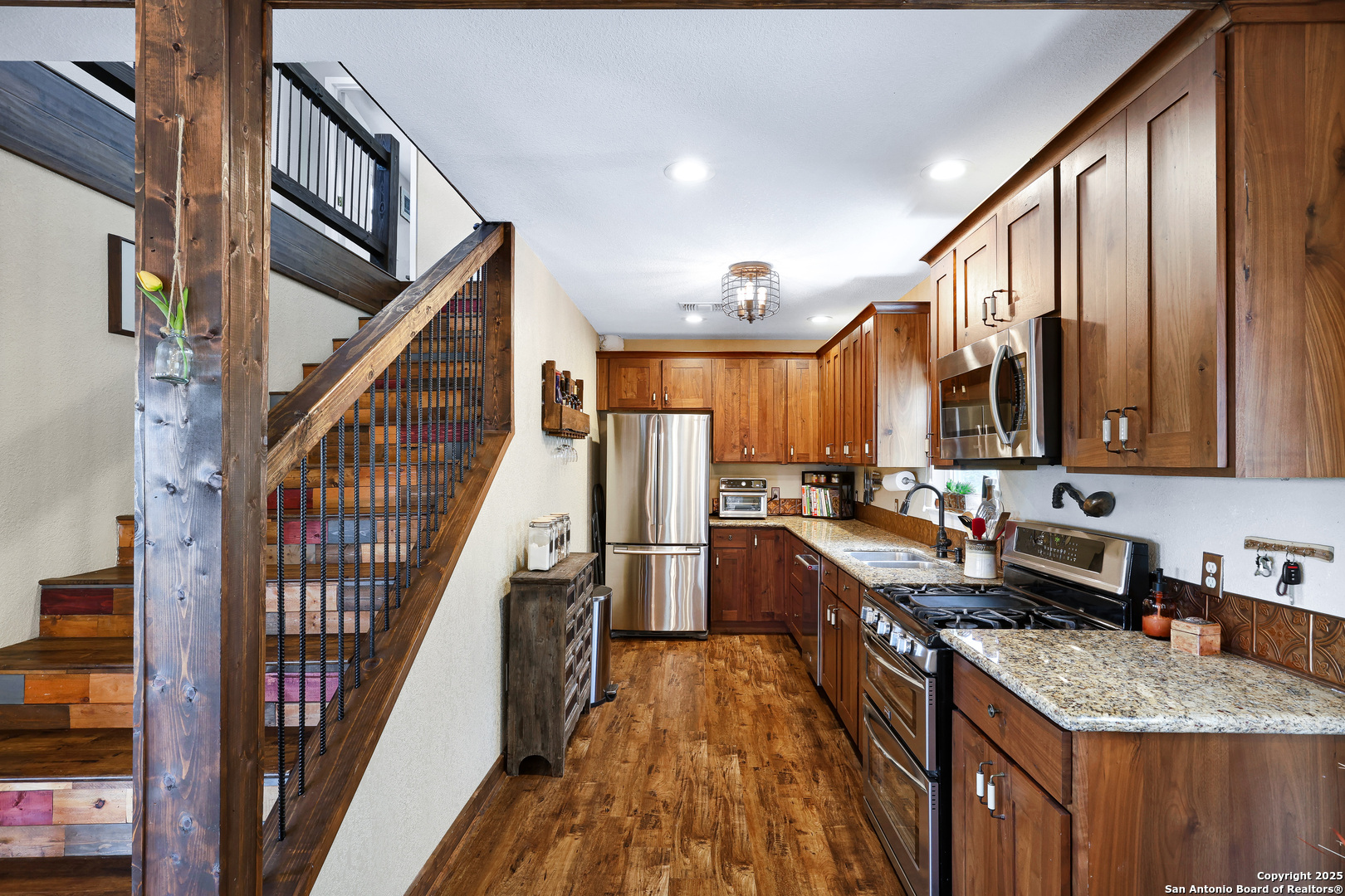 776 County Road 270 Mico TX 78056