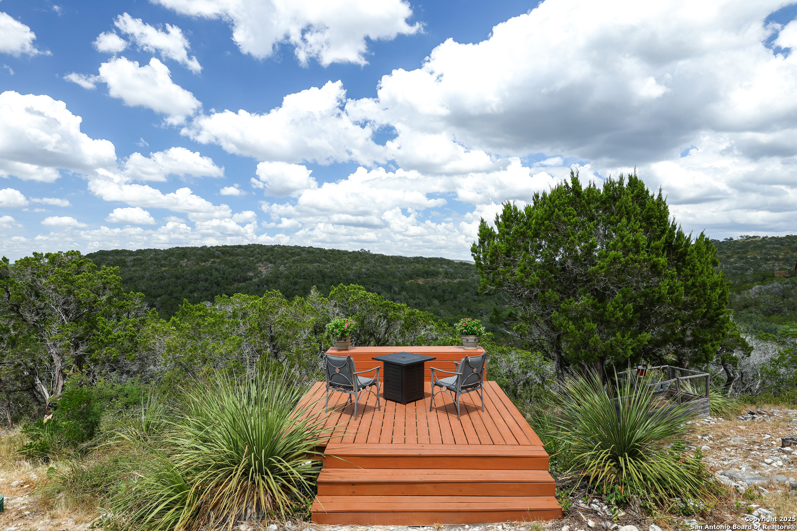 776 County Road 270 Mico TX 78056