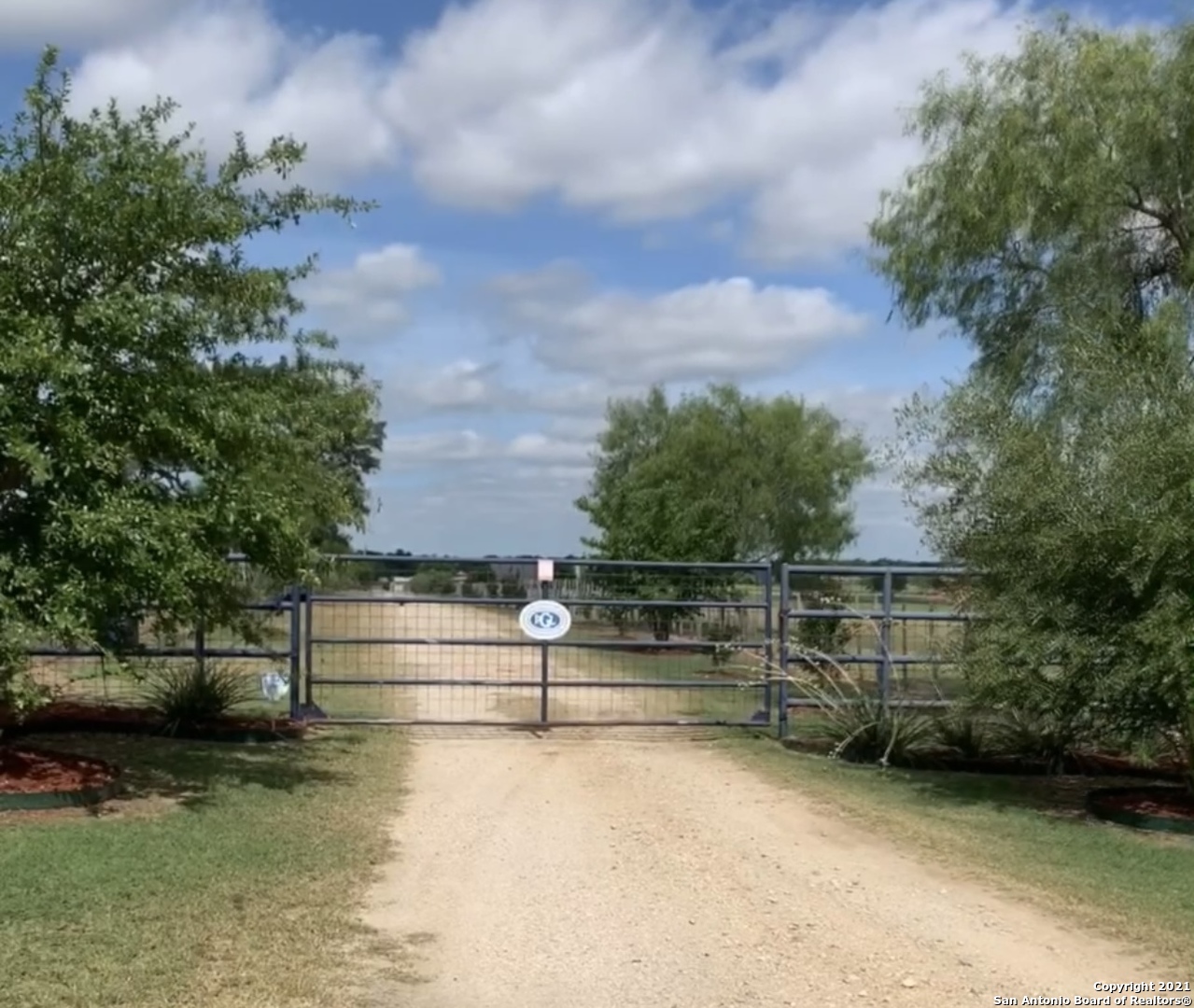 879 Smith Falor Road Seguin TX 78155