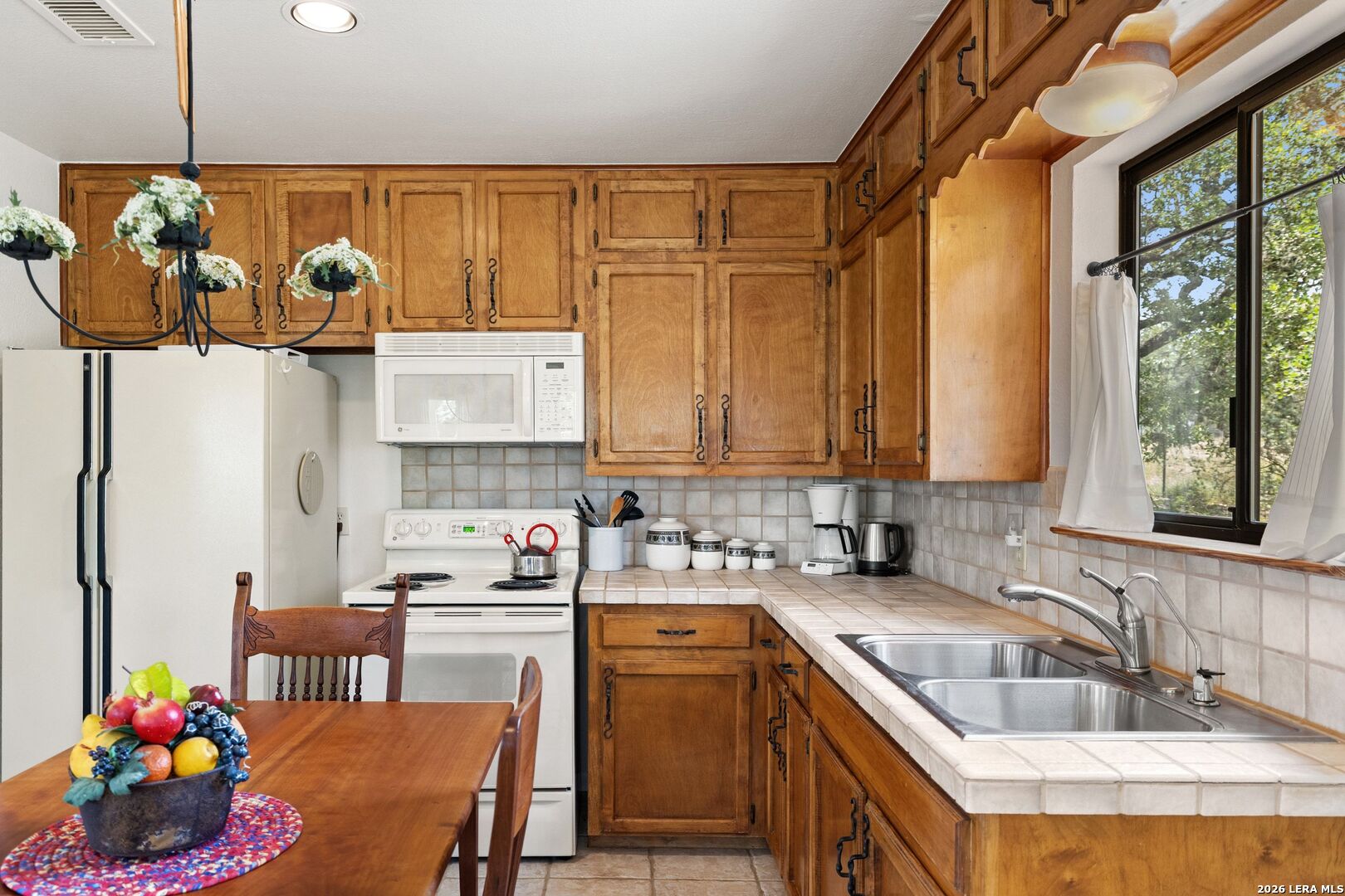 271 & 173 Big Creek Road Blanco TX 78606