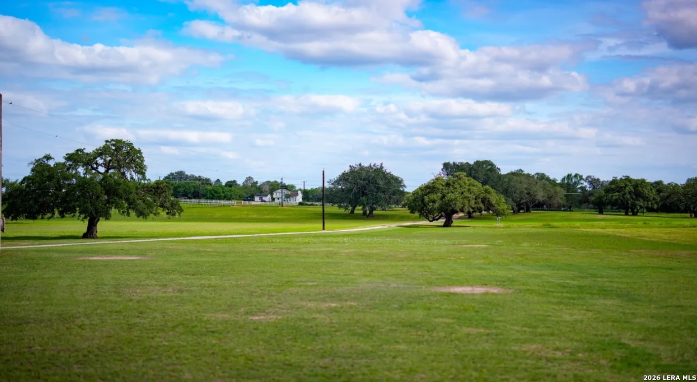 1769 Farm To Market Road 536 Pleasanton TX 78064