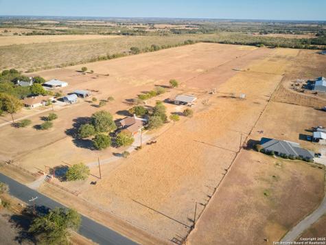 15260 Miller Road St Hedwig TX 78152