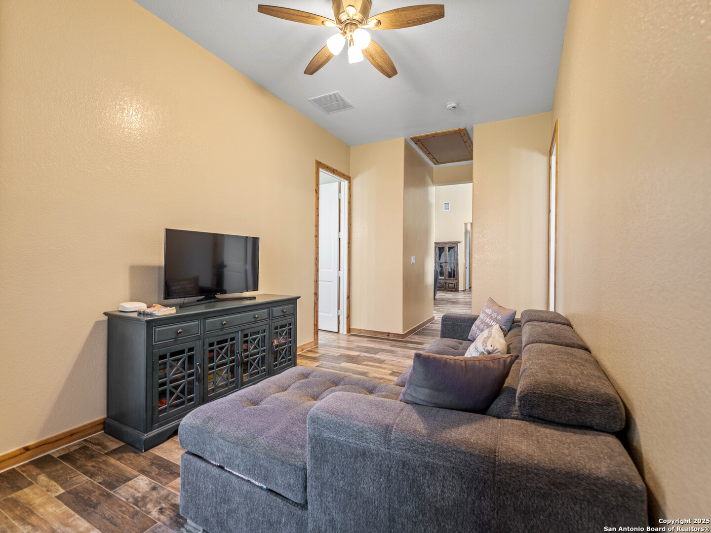 12093 New Sulphur San Antonio TX 78263