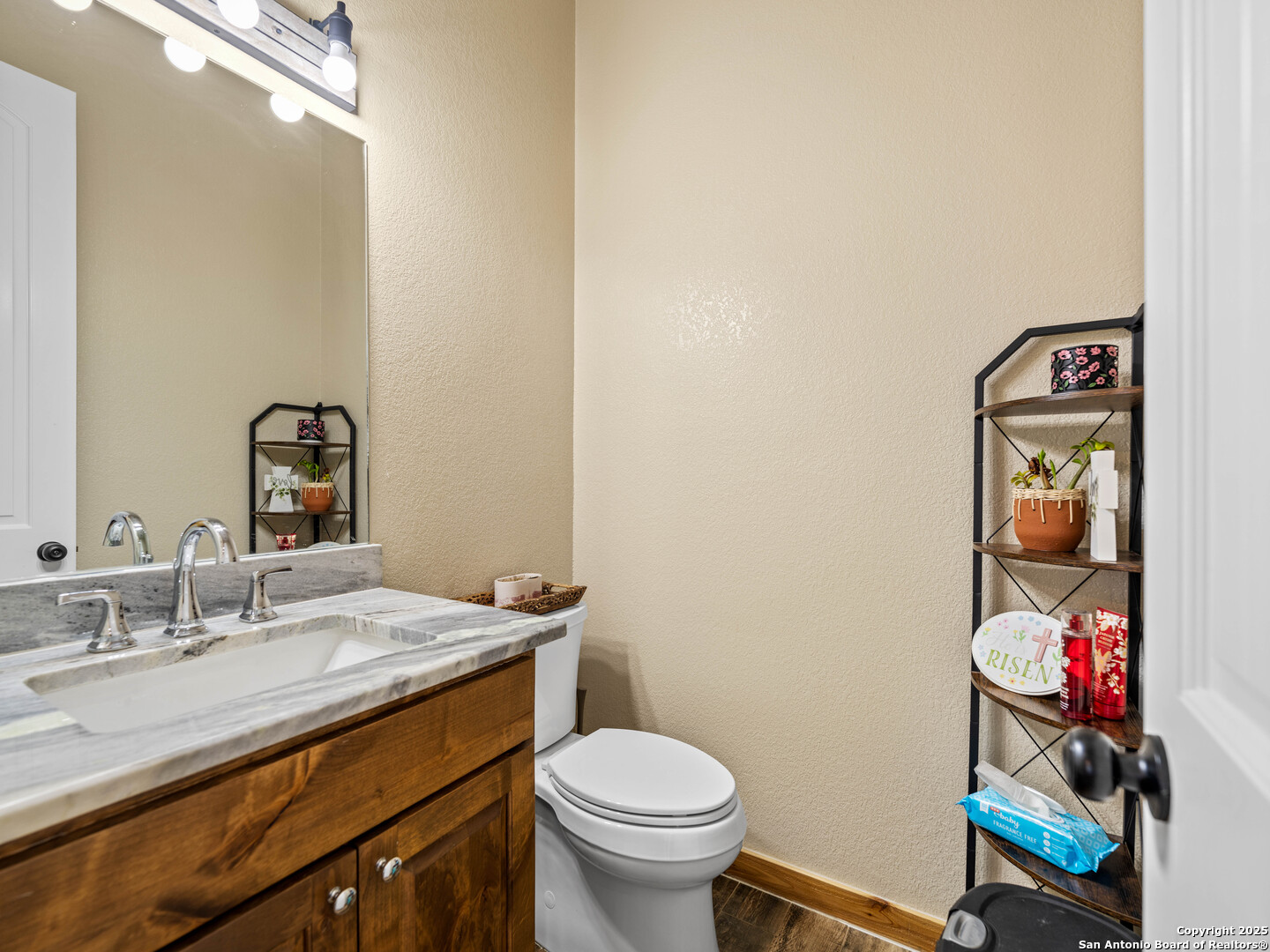 12093 New Sulphur San Antonio TX 78263