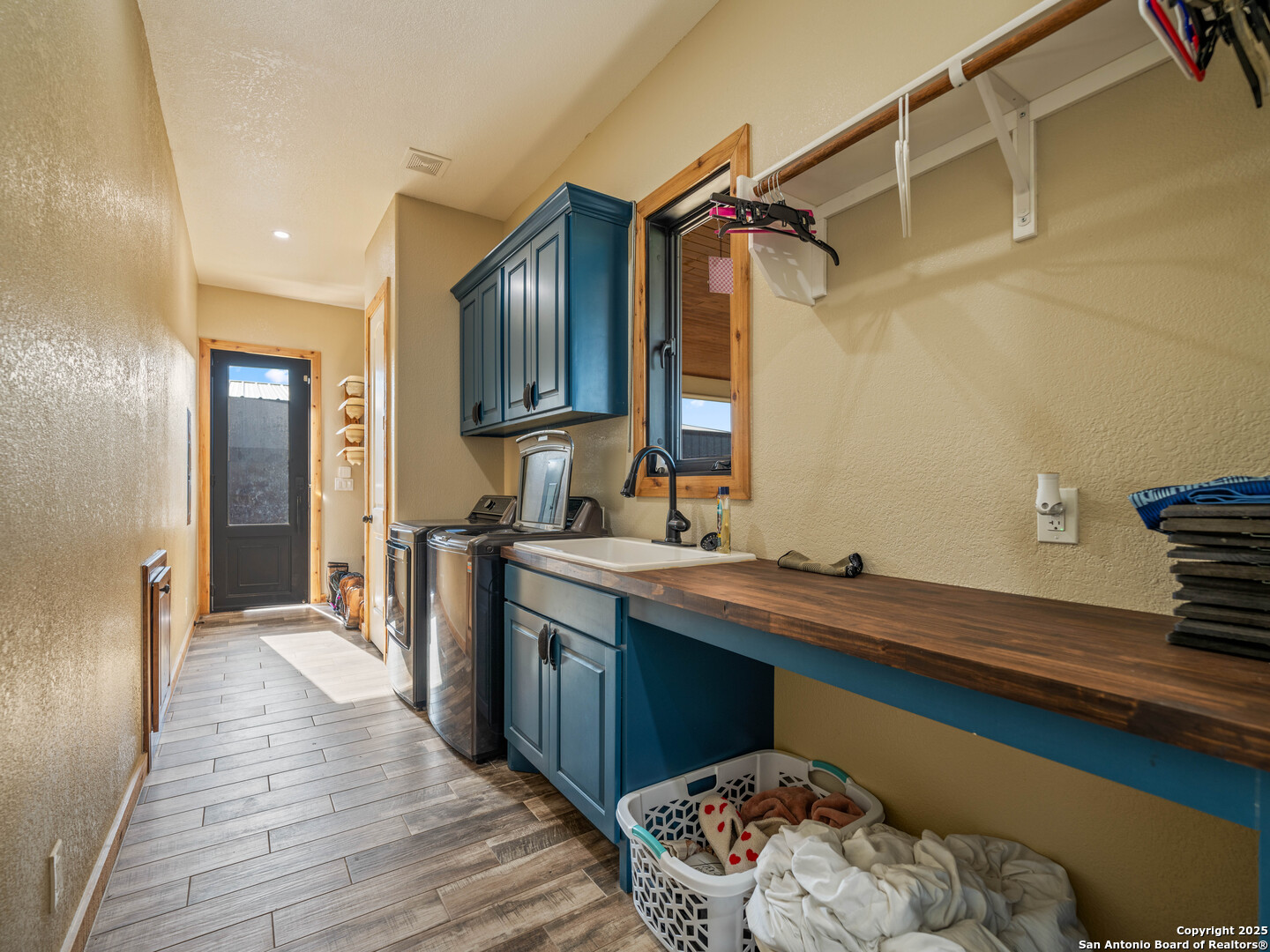 12093 New Sulphur San Antonio TX 78263