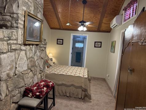 1485 Fm 2579 Floresville TX 78114