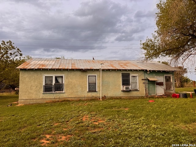 1115 County Road 669 Devine TX 78016
