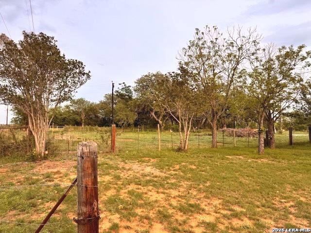 1115 County Road 669 Devine TX 78016