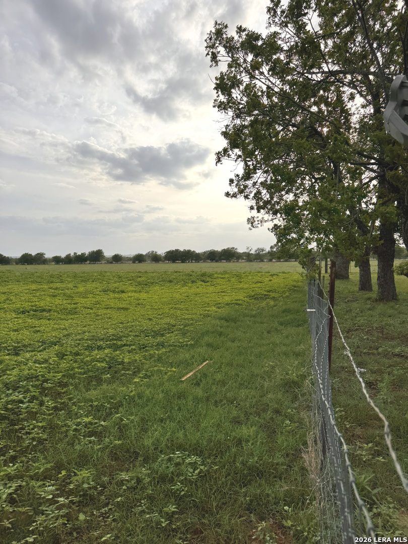 1115 County Road 669 Devine TX 78016