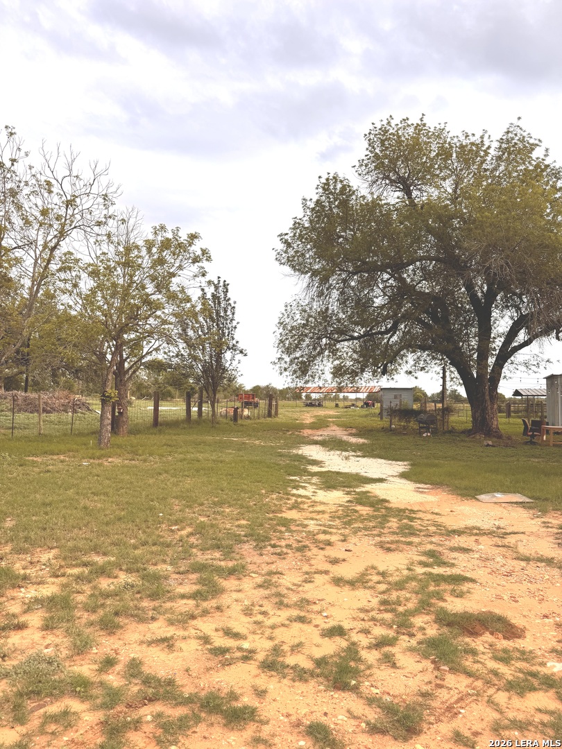 1115 County Road 669 Devine TX 78016