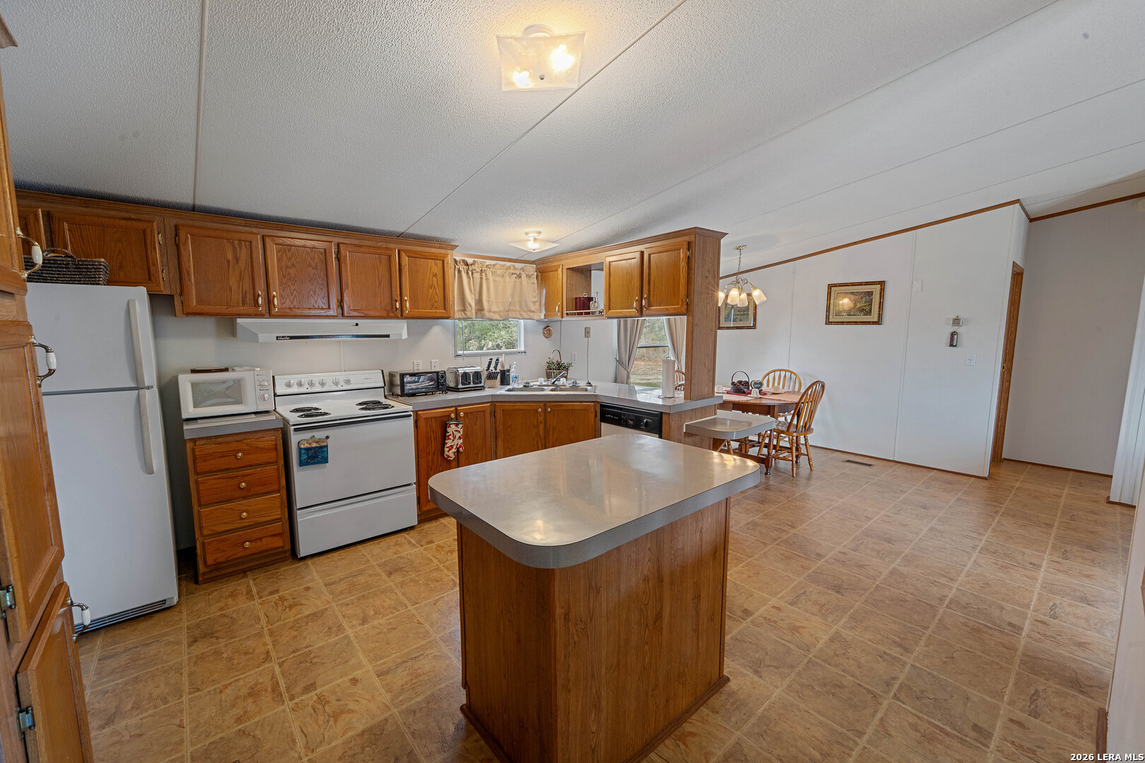 104 Longhorn Stockdale TX 78160