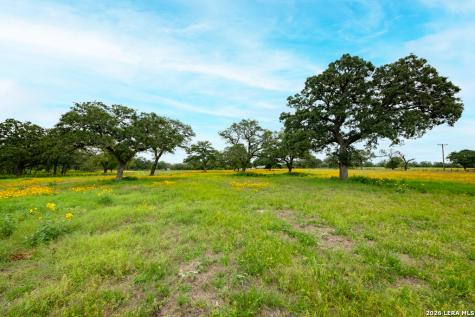 104 Longhorn Stockdale TX 78160