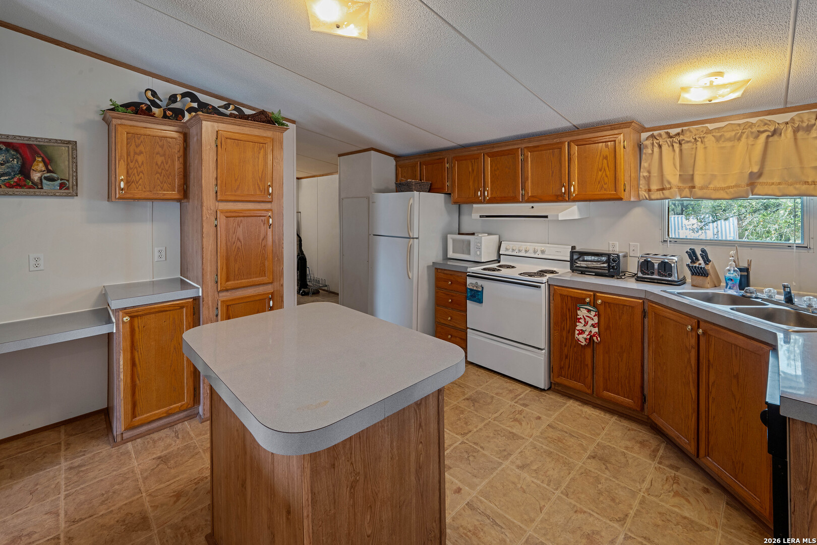 104 Longhorn Stockdale TX 78160