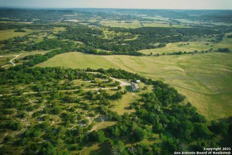 1261 Stoneleigh Road Comfort TX 78013