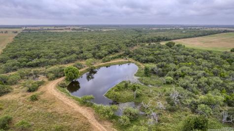2538 County Road 223 Floresville TX 78114