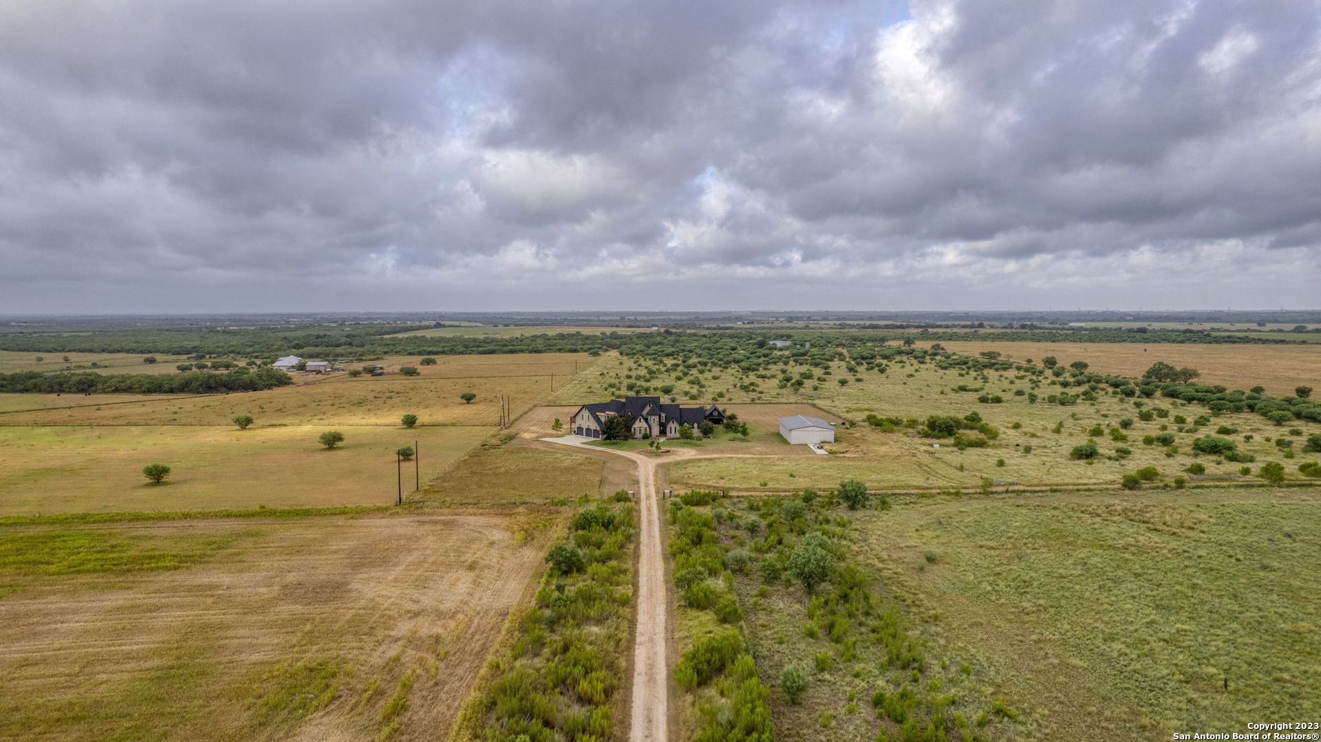 2538 County Road 223 Floresville TX 78114
