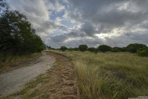 2538 County Road 223 Floresville TX 78114