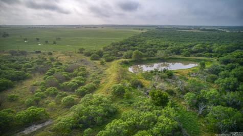 2538 County Road 223 Floresville TX 78114