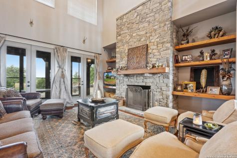 2538 County Road 223 Floresville TX 78114