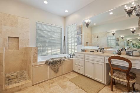 2538 County Road 223 Floresville TX 78114