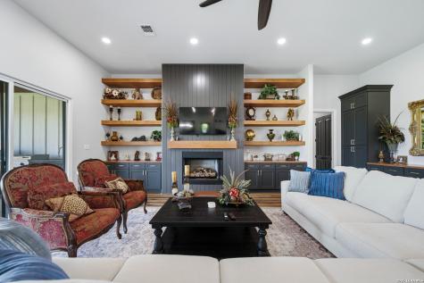 1703 Fm 885 Runge TX 78151