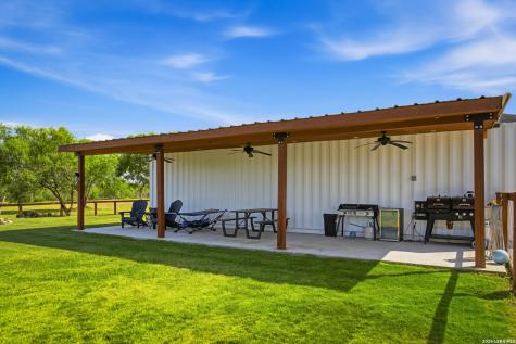 1703 Fm 885 Runge TX 78151
