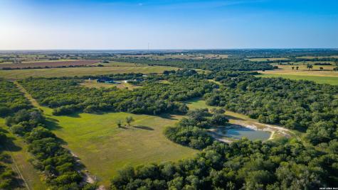 1703 Fm 885 Runge TX 78151