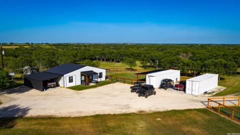 1703 Fm 885 Runge TX 78151