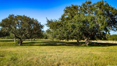 1703 Fm 885 Runge TX 78151