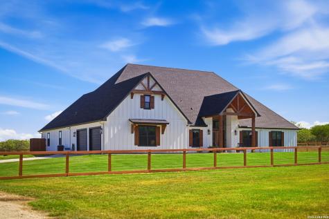 1703 Fm 885 Runge TX 78151