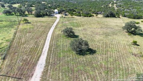 14832 Texas Highway 41 Rocksprings TX 78880
